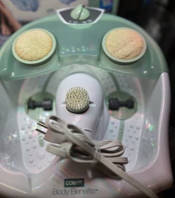 Conair Body Benefits whirlpool massaging Foot Spa Model FB12 - Thumbnail 2