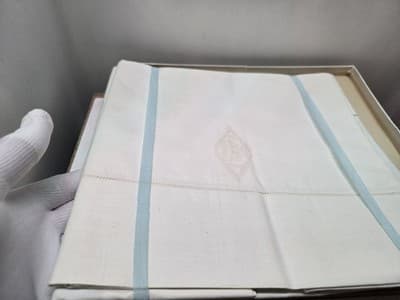 Defender MFG Co. New Old Stock 1900s Sheet And Pillowcases, Monogrammed "B" - Thumbnail 6