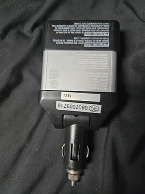 Black and Decker Car Charger adapter 100W 8A Power Inverter 5V DC to 115V - Thumbnail 2