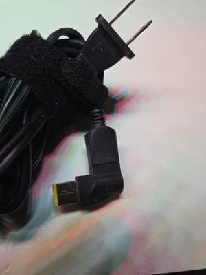 Insignia 90W AC Adapter Model NS-PWLC591D Input AC 100-240V 2.5A Output DC - Thumbnail 3