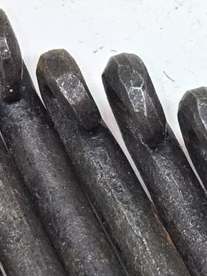 Vintage Hammered Hand Forged Black Wrought Iron L Shaped Screw Hooks Lot Of 18 - Thumbnail 8