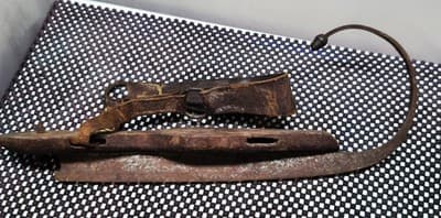 Antique Colonial American Curled Toe Metal & Wood Ice Skate Mid 17th Century - Thumbnail 2