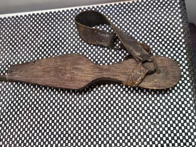Antique Colonial American Curled Toe Metal & Wood Ice Skate Mid 17th Century - Thumbnail 17
