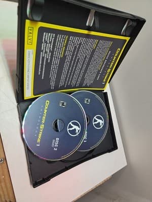 Counter-Strike 1 Anthology (PC, 2005) 2 Disc set Valve USA 6101 - Thumbnail 2