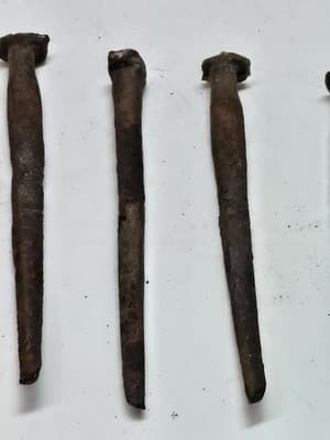 Hand Tuned Nails Lot Of 26 From An 1800s Barn In Wellesley, Ma - Thumbnail 10