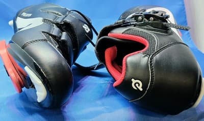 New Peloton Cycling Shoes Unisex Size 43 Men 10/Women's 12 With Delta Cleats - Thumbnail 4