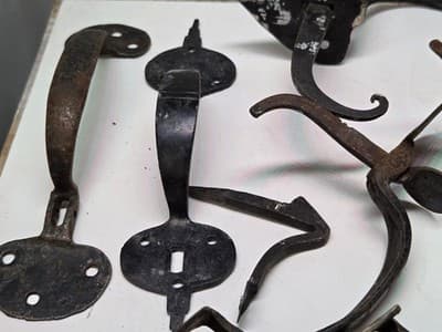 LOT Of ANTIQUE WROUGHT IRON DOOR HARDWARE 1800-1900 Door Handles- Suffolk - Thumbnail 4