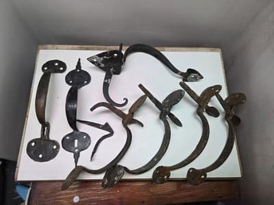 LOT Of ANTIQUE WROUGHT IRON DOOR HARDWARE 1800-1900 Door Handles- Suffolk - Thumbnail 2