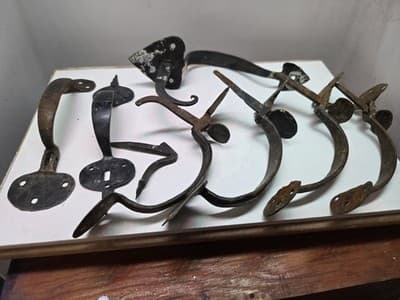 LOT Of ANTIQUE WROUGHT IRON DOOR HARDWARE 1800-1900 Door Handles- Suffolk - Thumbnail 3