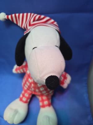 Peanuts Gang SNOOPY IN HOLIDAY CHRISTMAS PAJAMAS 8" Plush Stuffed Animal Toy - Thumbnail 3