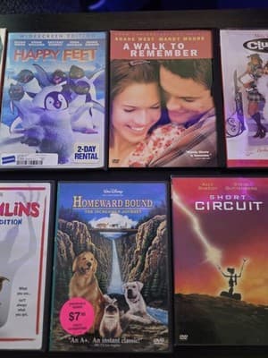 Lot Of 9 DVDs, Nostalgic Classic Movies And 2 TV SHOW SEASONS - Thumbnail 5