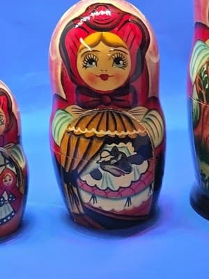 Signed Russian Nesting Dolls Matryoshka 5pc Little Red Riding Hood Fairy Tale - Thumbnail 3