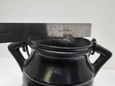 Cast iron Cauldron w. Lid and Handles,Perfect For Smudging, Incense Burner - Thumbnail 8