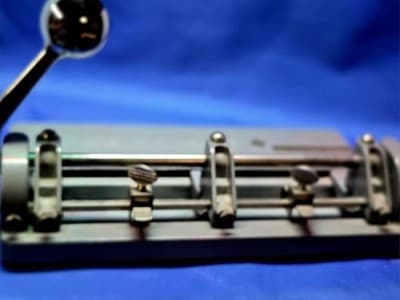Wilson Jones Hummer 3 Hole Punch #314 Heavy Duty Adjustable Metal USA - Thumbnail 4