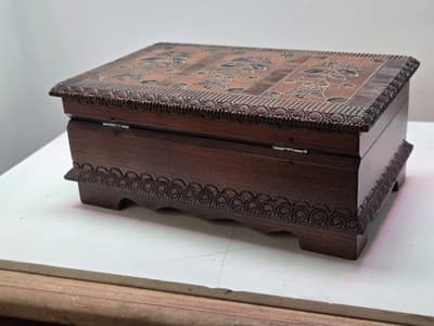 Vintage Polish Pyrography Wooden Box Hand Carved Brass Inlay Folk Art Poland - Thumbnail 5