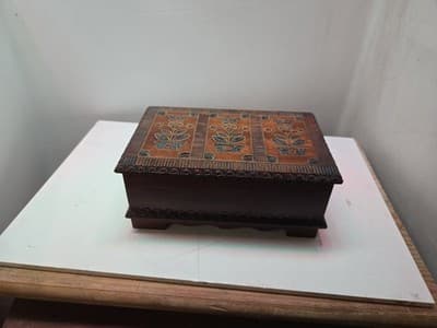 Vintage Polish Pyrography Wooden Box Hand Carved Brass Inlay Folk Art Poland - Thumbnail 11