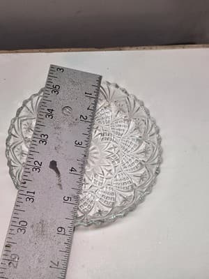 VINTAGE HEAVY CUT CRYSTAL GLASS BOWL INTRICATE PATTERN SCALLOP EDGE - Thumbnail 6
