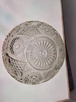 Vintage Pressed Glass Bowl W/ Gold Accents - Thumbnail 6