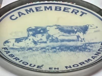 Vintage Glass Camembert Cheese Plates Set of 3 French Country Normandie Decor 8" - Thumbnail 4