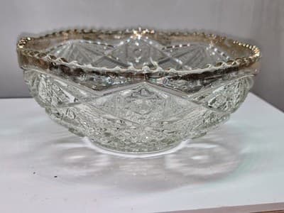 Vintage Pressed Glass Bowl W/ Gold Accents - Thumbnail 3