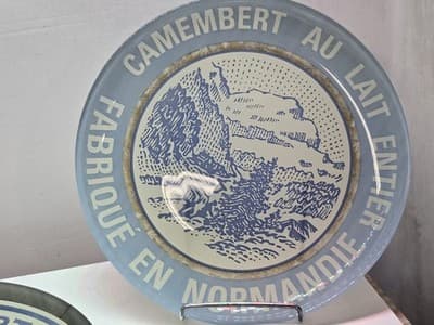 Vintage Glass Camembert Cheese Plates Set of 3 French Country Normandie Decor 8" - Thumbnail 2