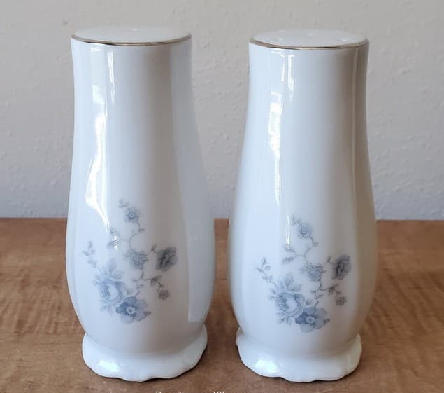 Vintage Johann Haviland Blue Garland Salt & Pepper Shakers