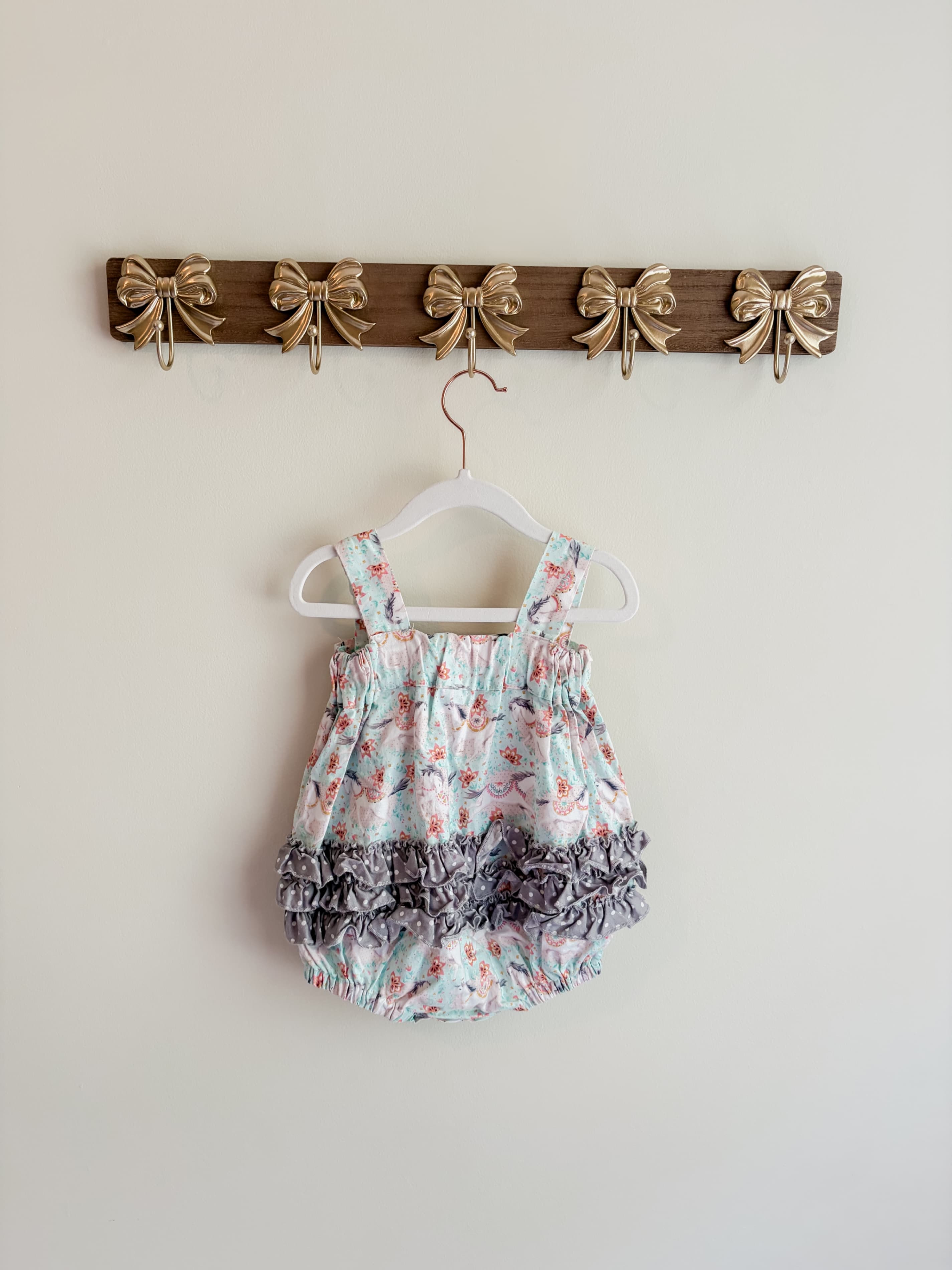 Giggle moon girls size 12 months Floral Baby Romper with Ruffle Details - Thumbnail 2