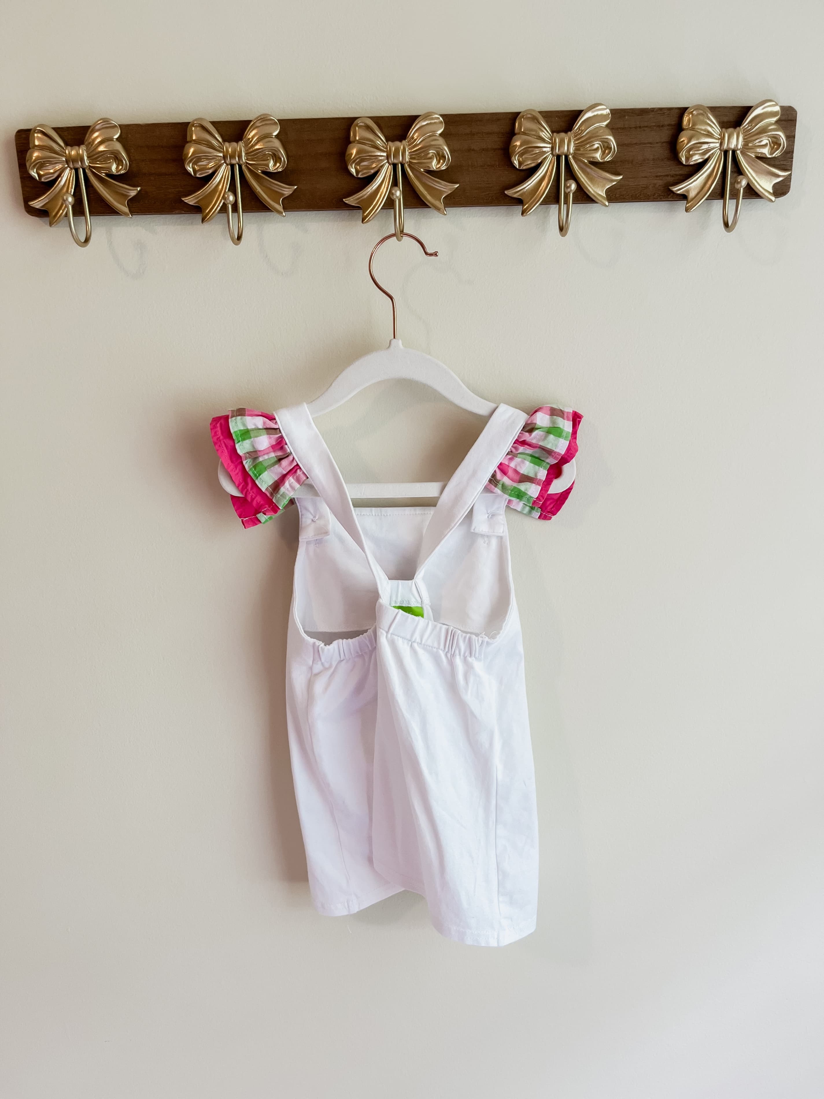 Classic Whimsy Girls' size 6 White top with Ruffled Sleeves and Alligator Appliqué - Thumbnail 2