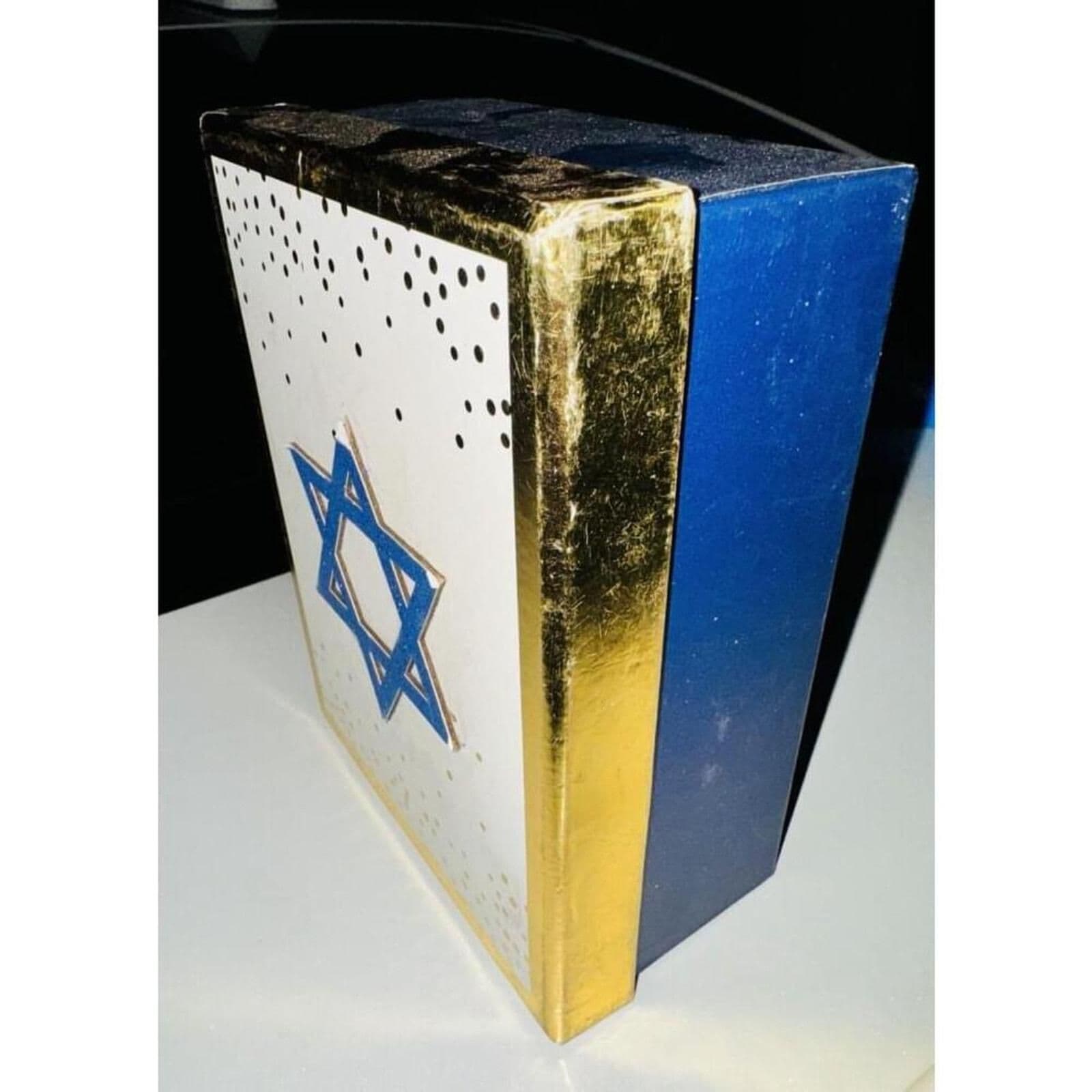 C.R. Gibson Happy Hanukkah Glitter & Metallic Gold 15-Cards & Envelopes - Thumbnail 2