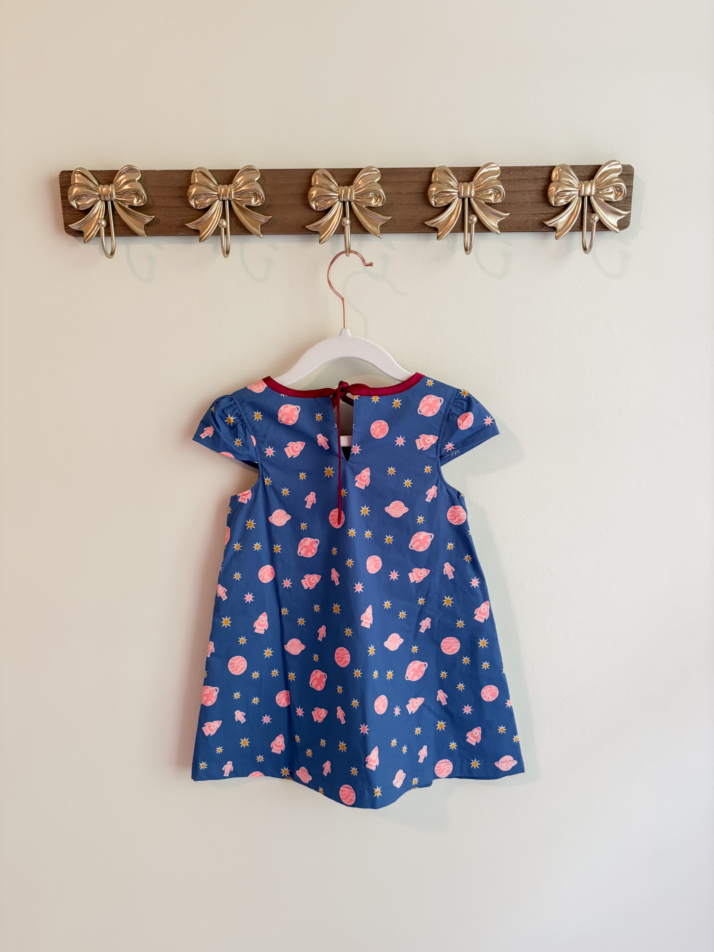 Wild Flowers Girls size 2 Blue Space Print Dress with Bows - Thumbnail 2