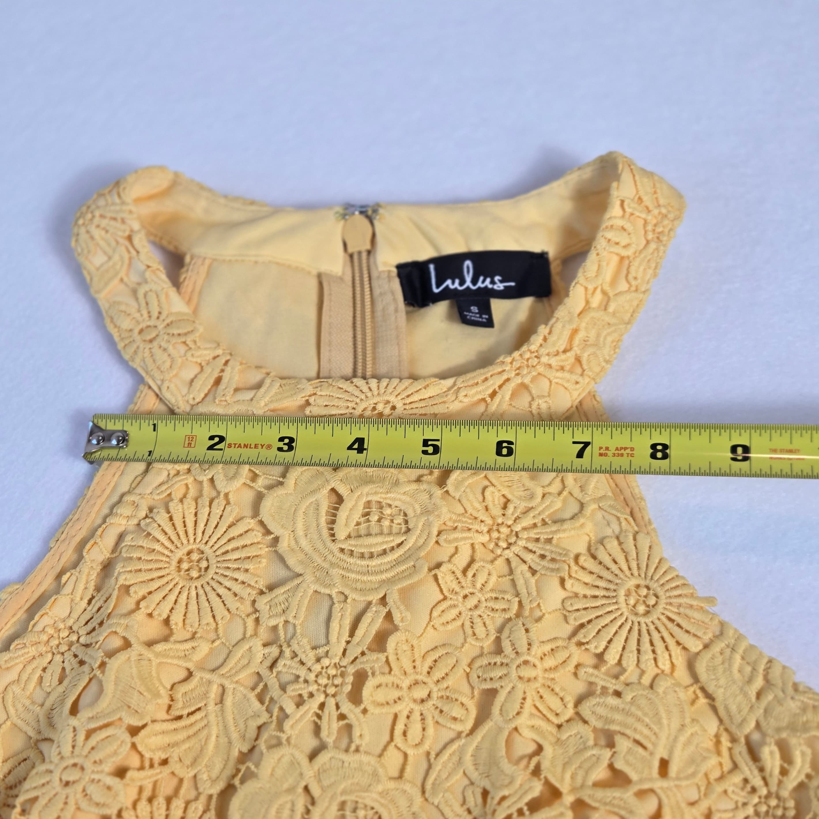 Lulus Yellow Lace Dress Size S - Thumbnail 3
