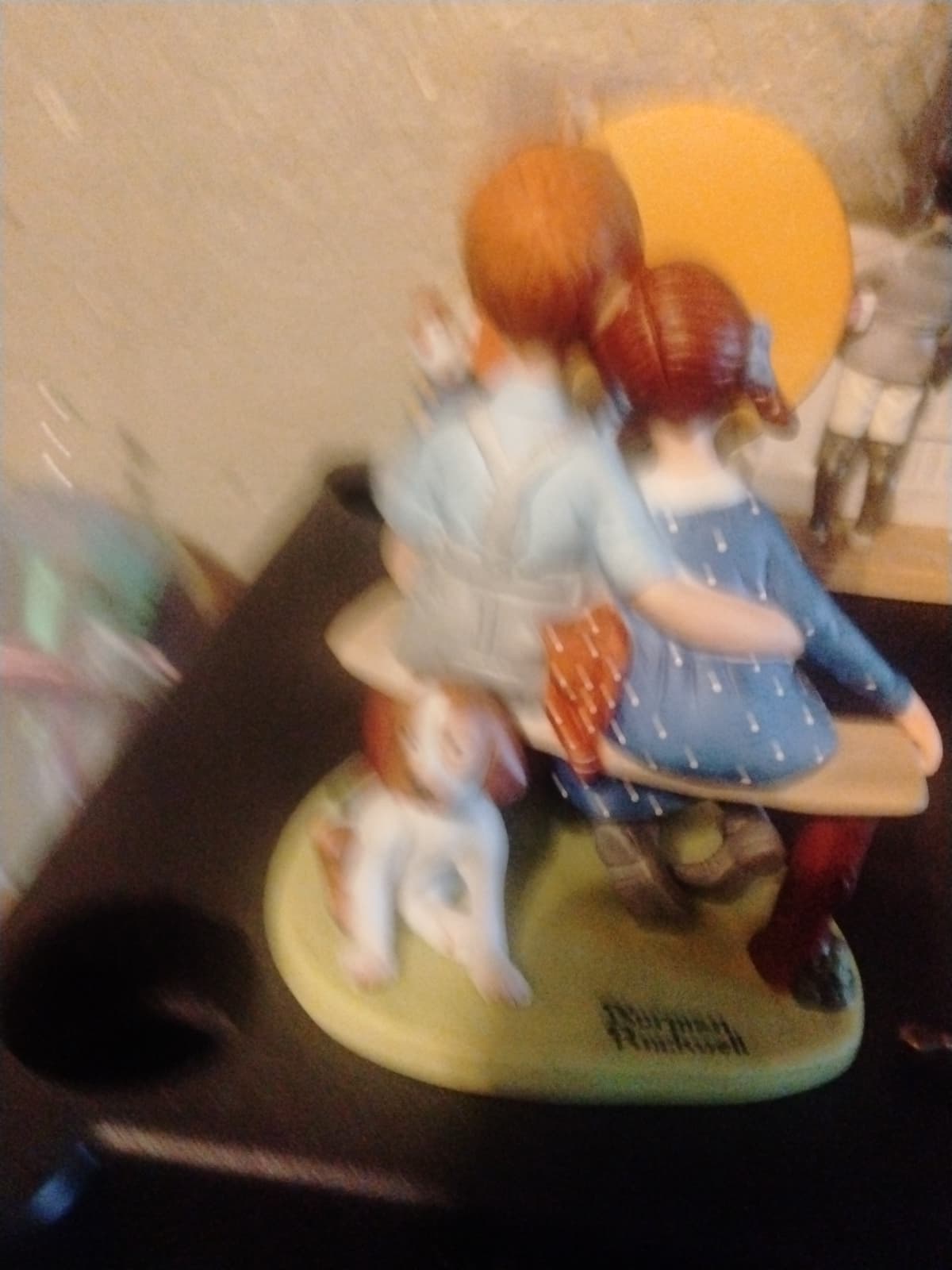 Collectable statues norman rockwell