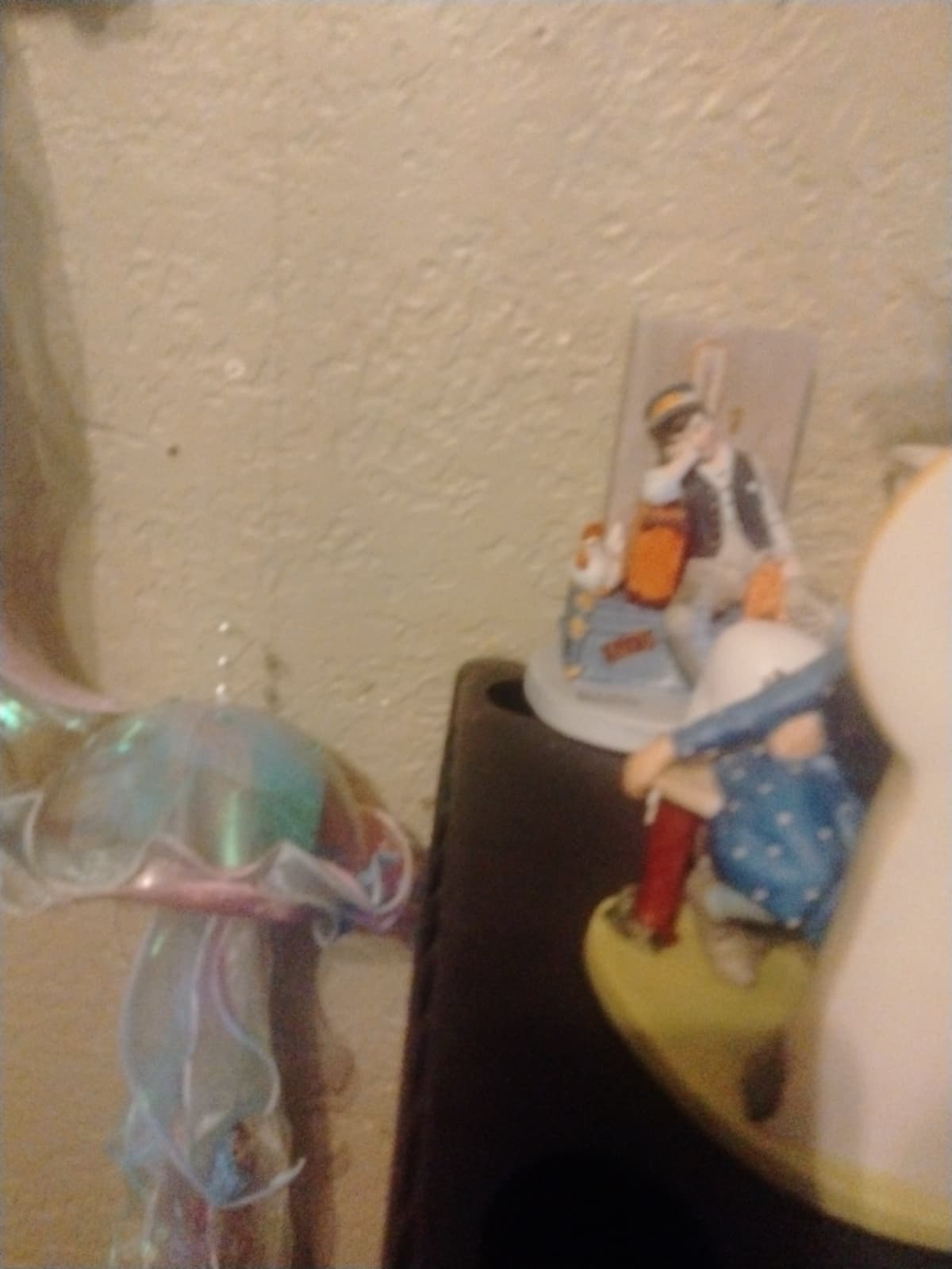Collectable statues norman rockwell - Thumbnail 2