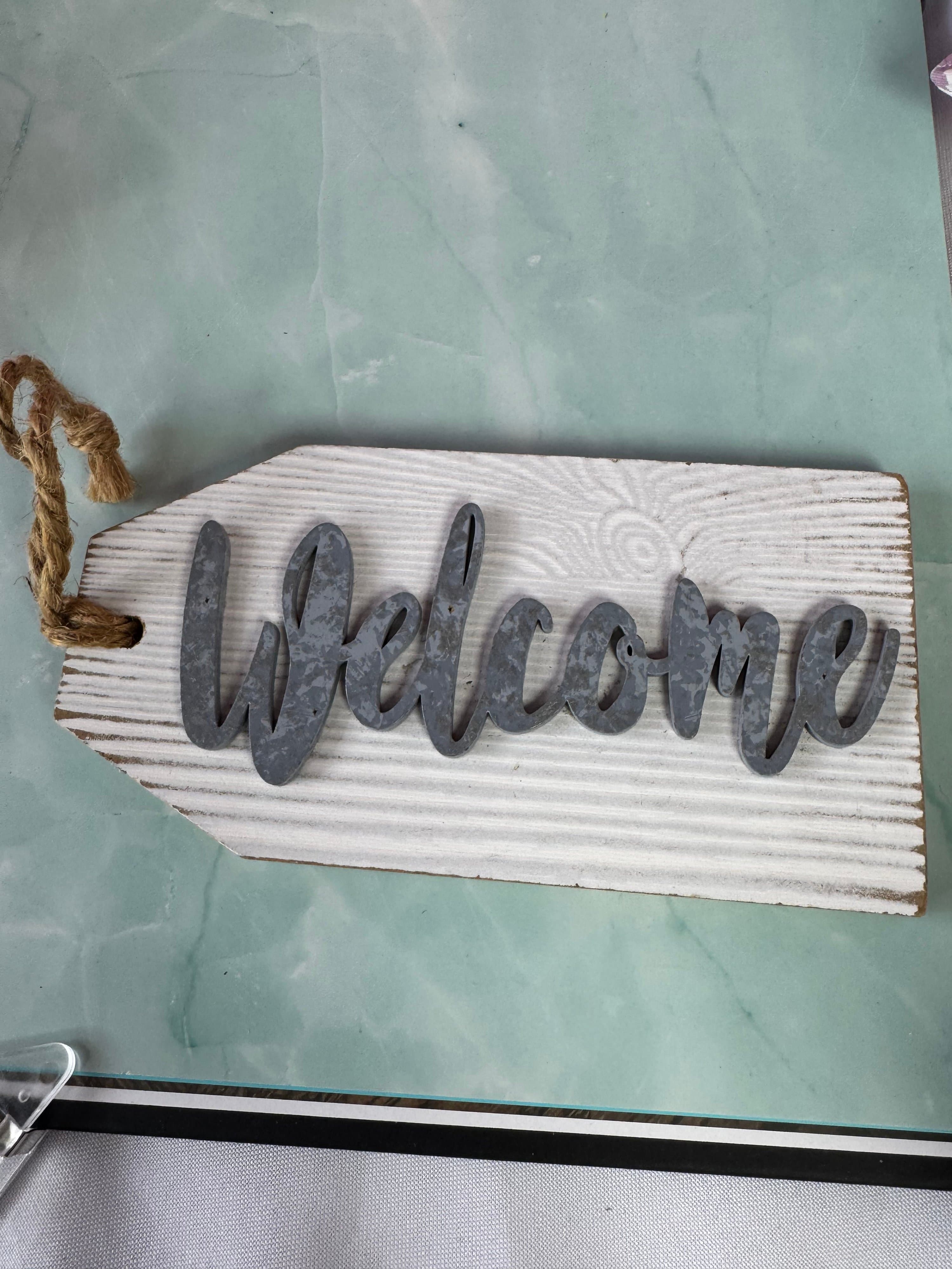 ★ Rustic Farmhouse Welcome Wall Decor Wood Tag Sign