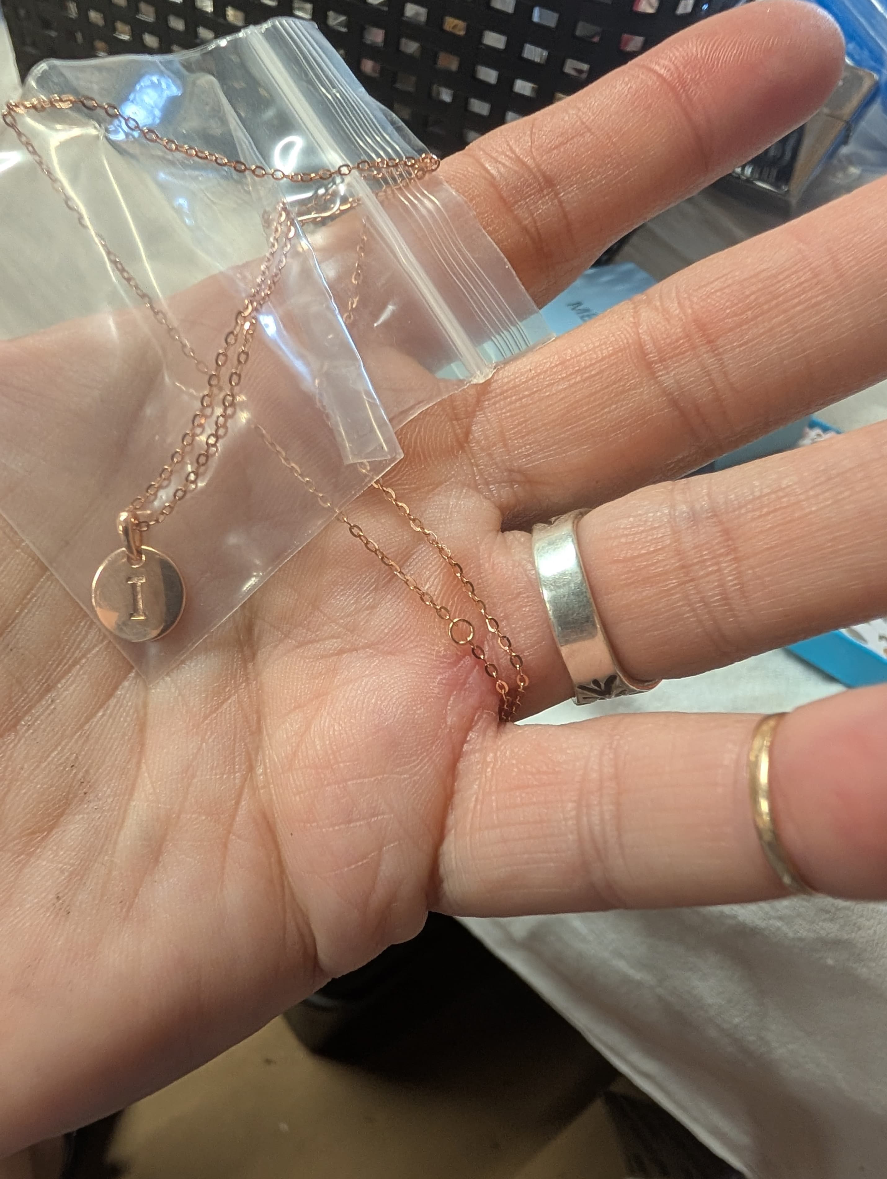 Rose Gold Initial 'I' Pendant Necklace - Thumbnail 2