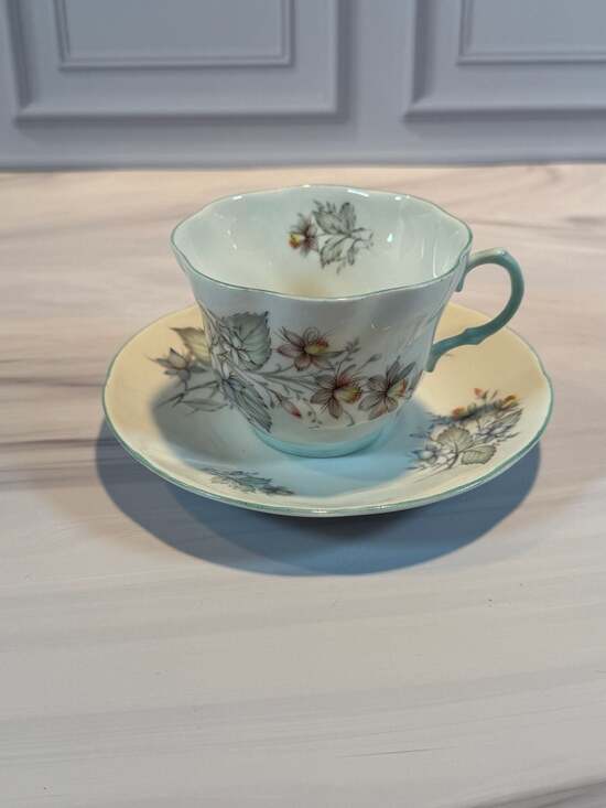 Rosina Fine Bone China Tea Cup & Saucer England "Centenary Dear" - Thumbnail 7