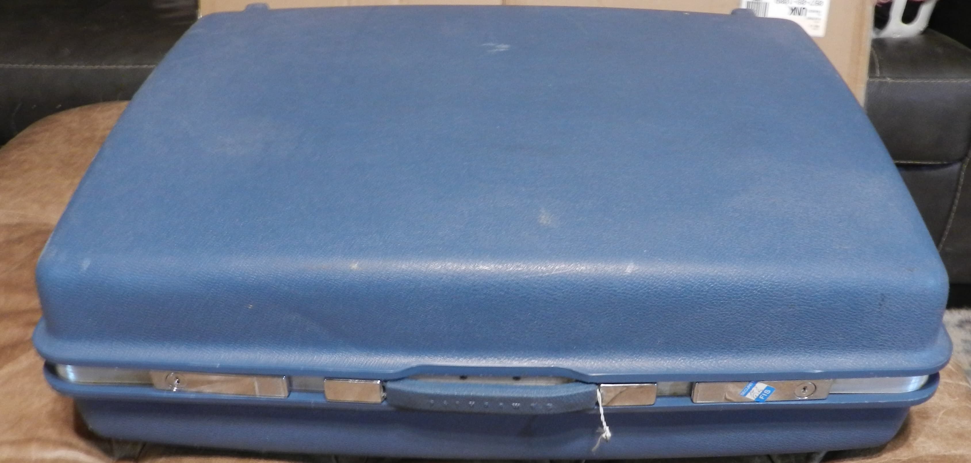 Vintage Samsonite Saturn Hard Shell Blue Suitcase 25"x20"x8  (N91J) - Thumbnail 3
