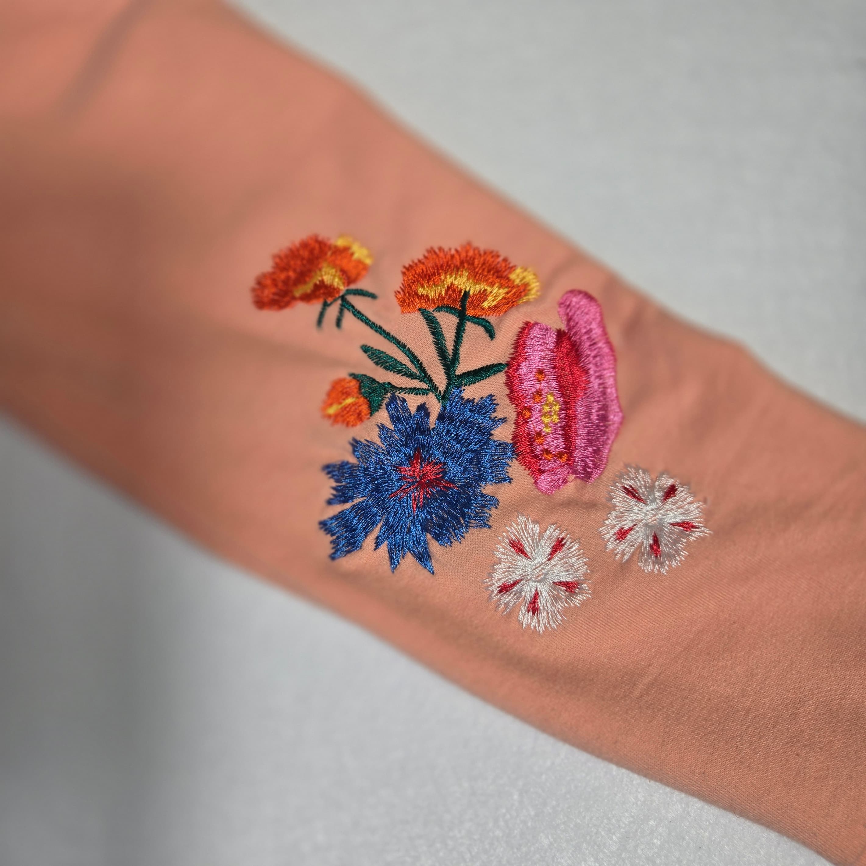 Embroidered Floral Hoodie Size Small - Thumbnail 6