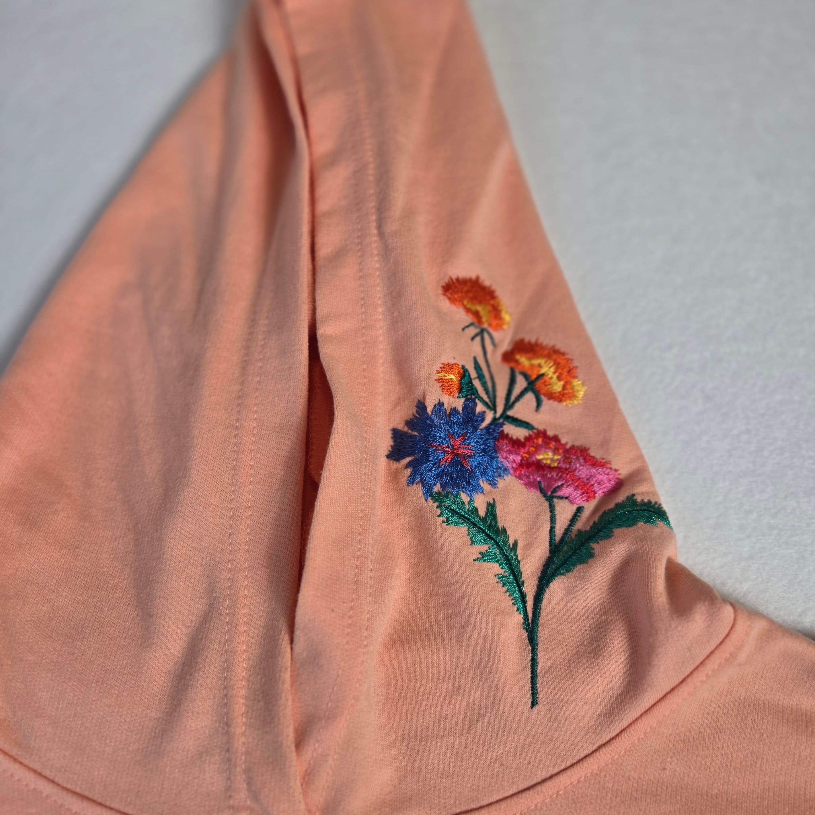 Embroidered Floral Hoodie Size Small - Thumbnail 8