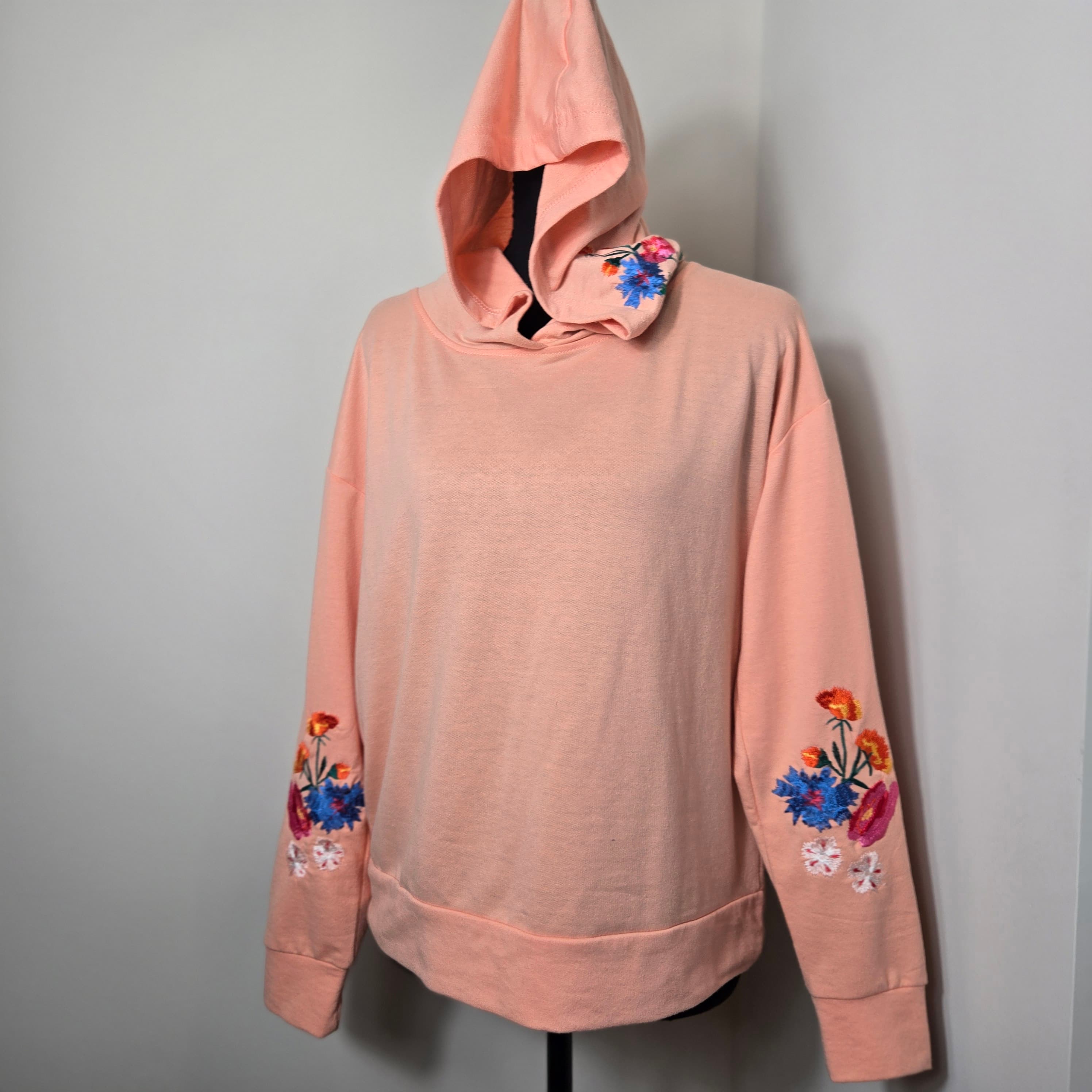 Embroidered Floral Hoodie Size Small