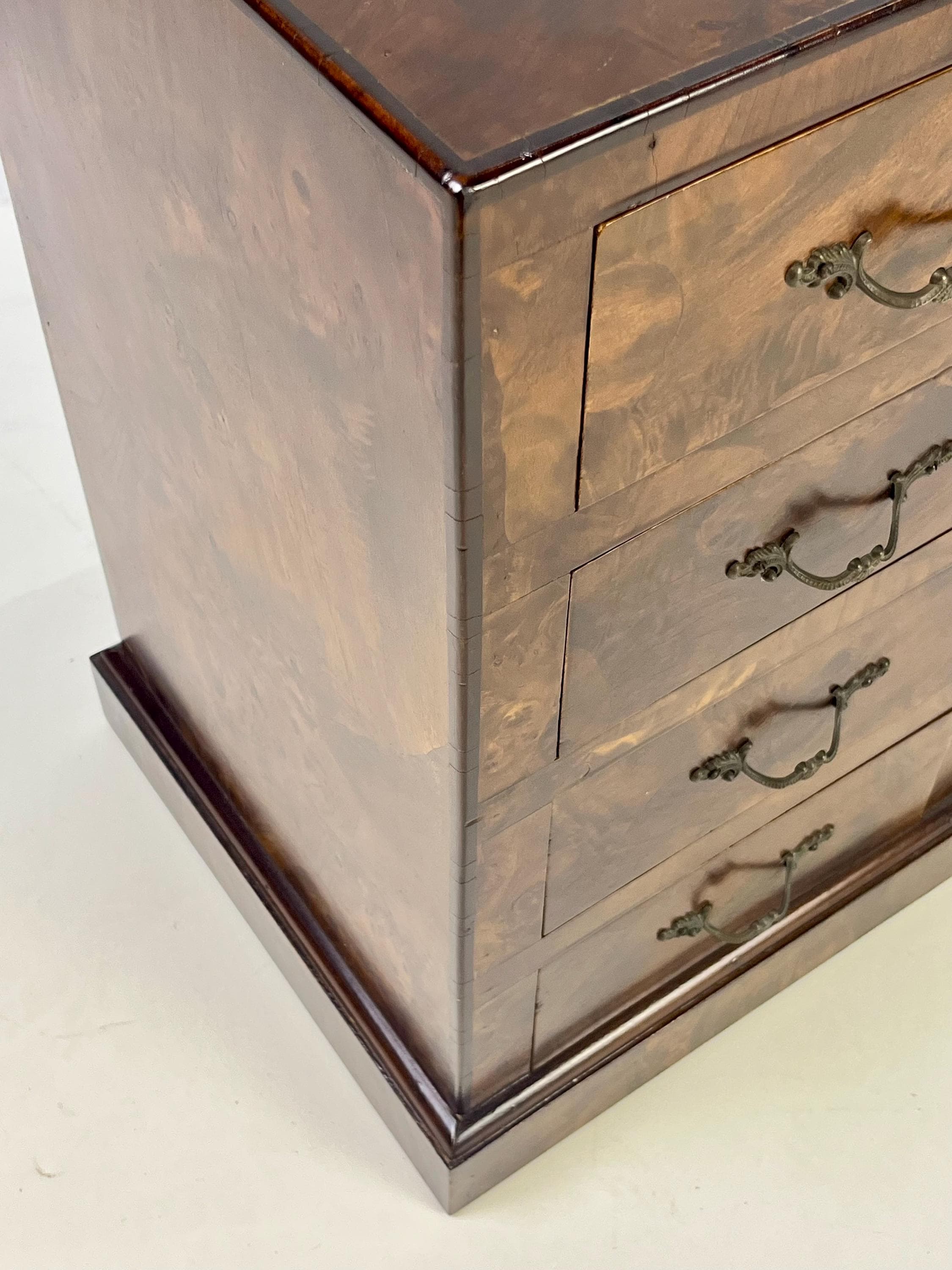 Vintage Italian Burl Wood 4-Drawer Nightstand or Side Chest - Thumbnail 10