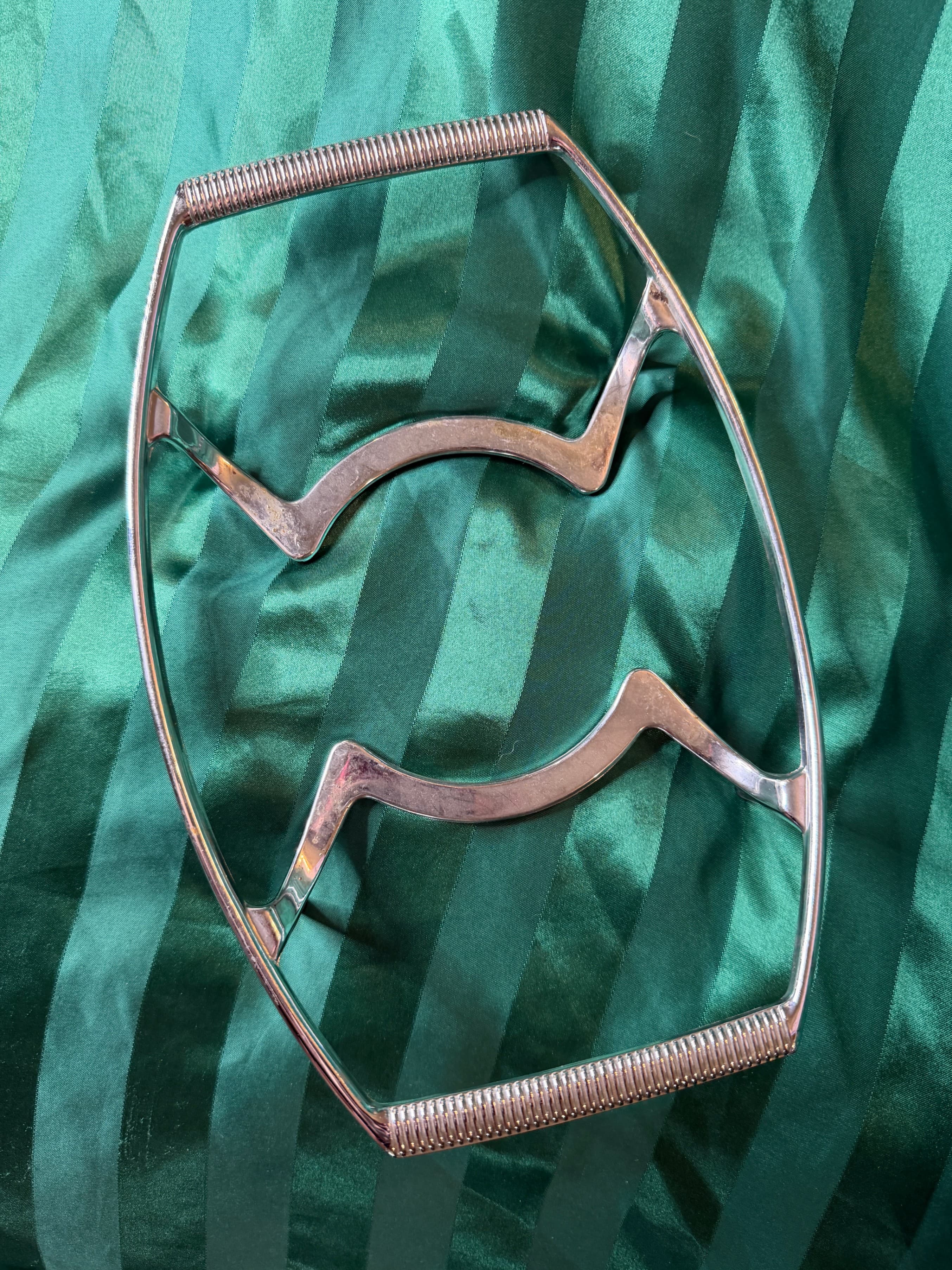 Corning Ware Metal Trivet P-11-M Vintage