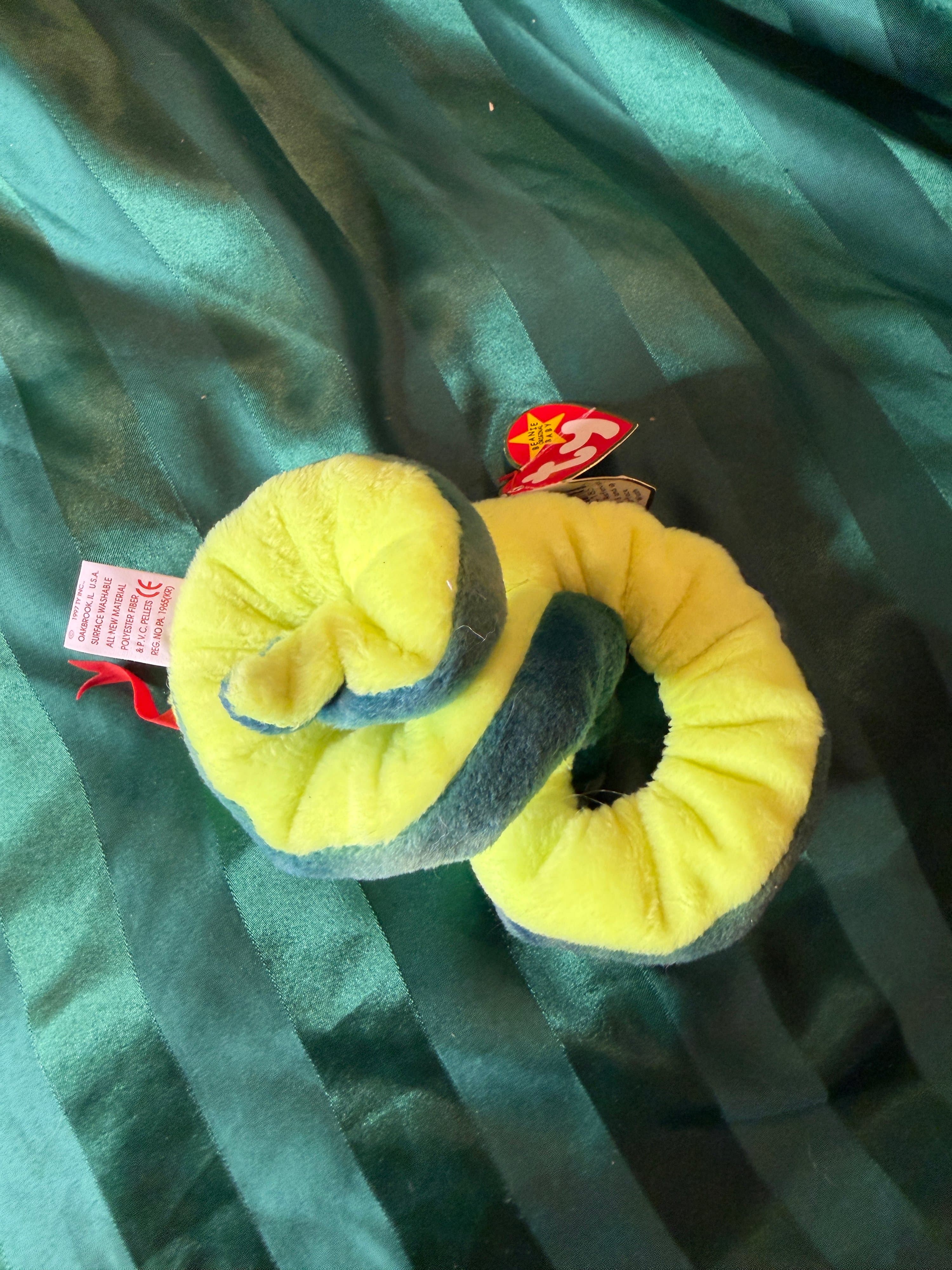 Ty Beanie Baby Hissy Snake Plush 1997 - Thumbnail 4