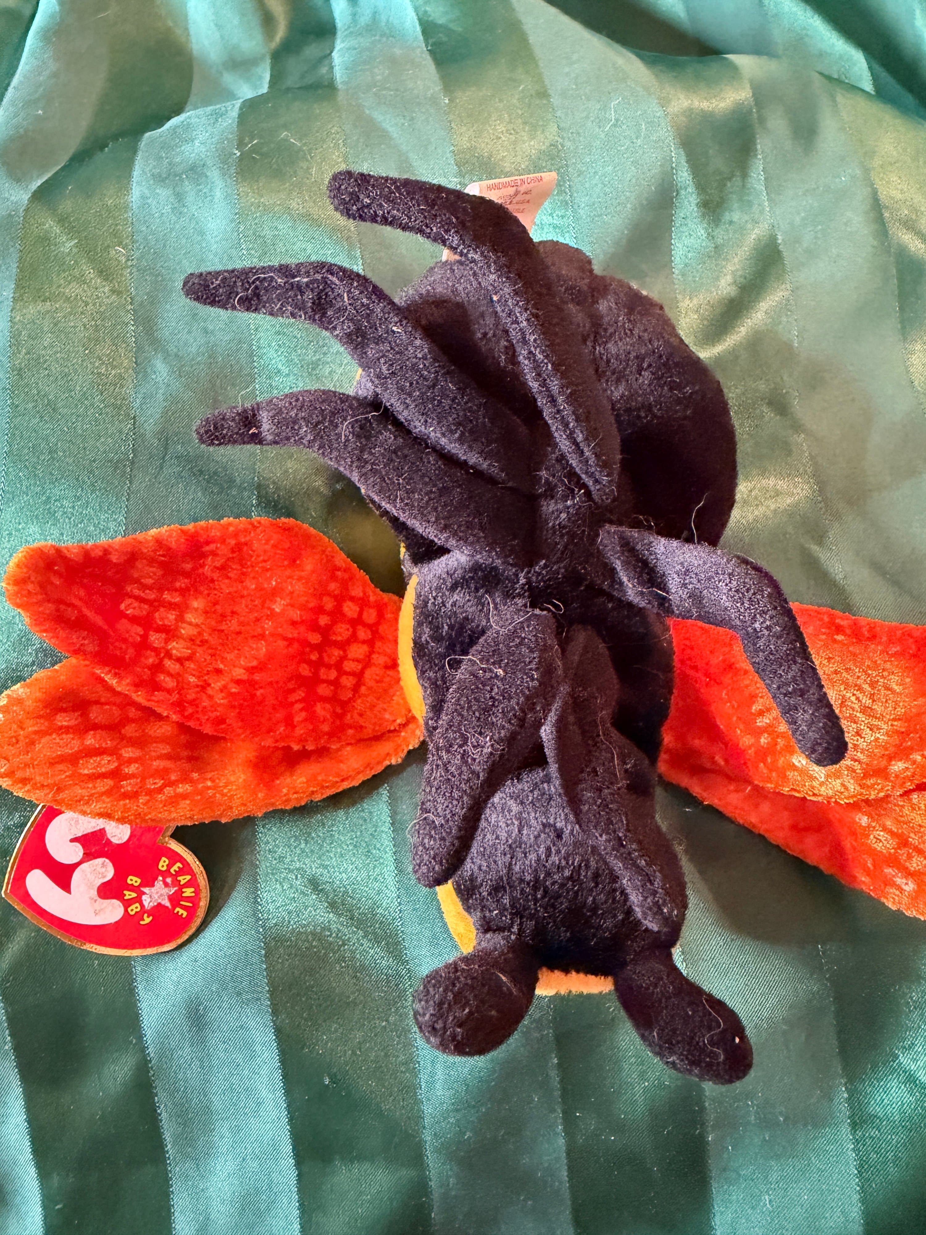 Ty Beanie Baby Buzzie the Bee Plush Toy