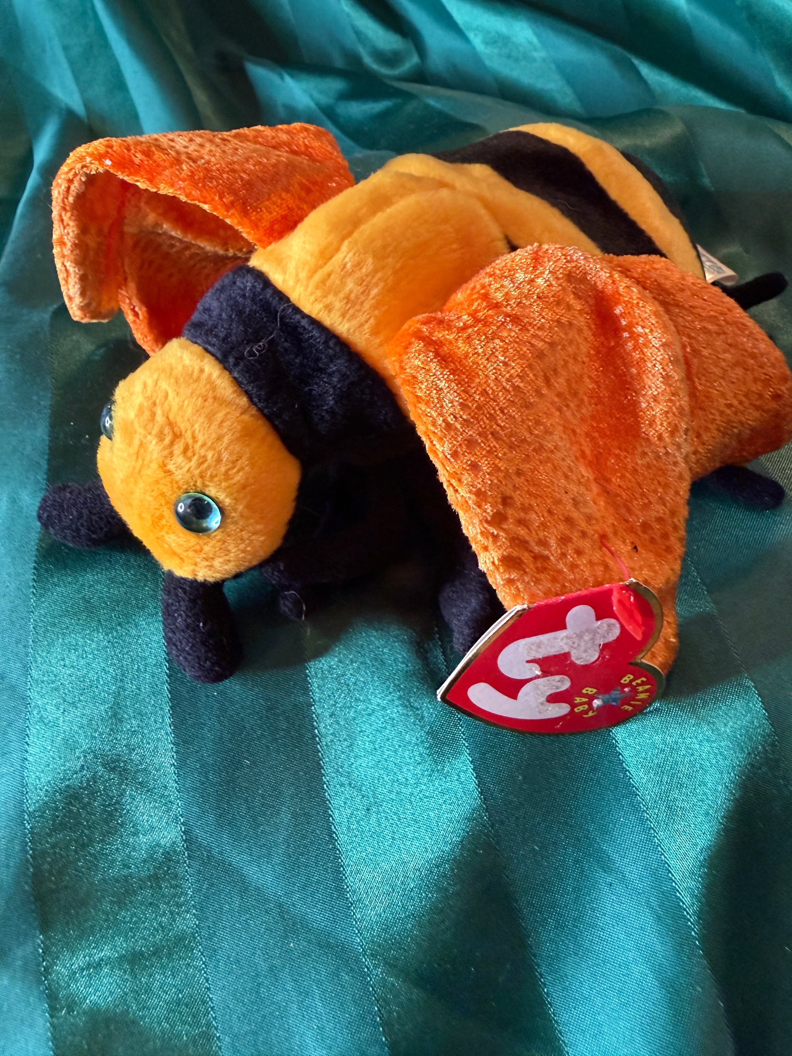 Ty Beanie Baby Buzzie the Bee Plush Toy - Thumbnail 4