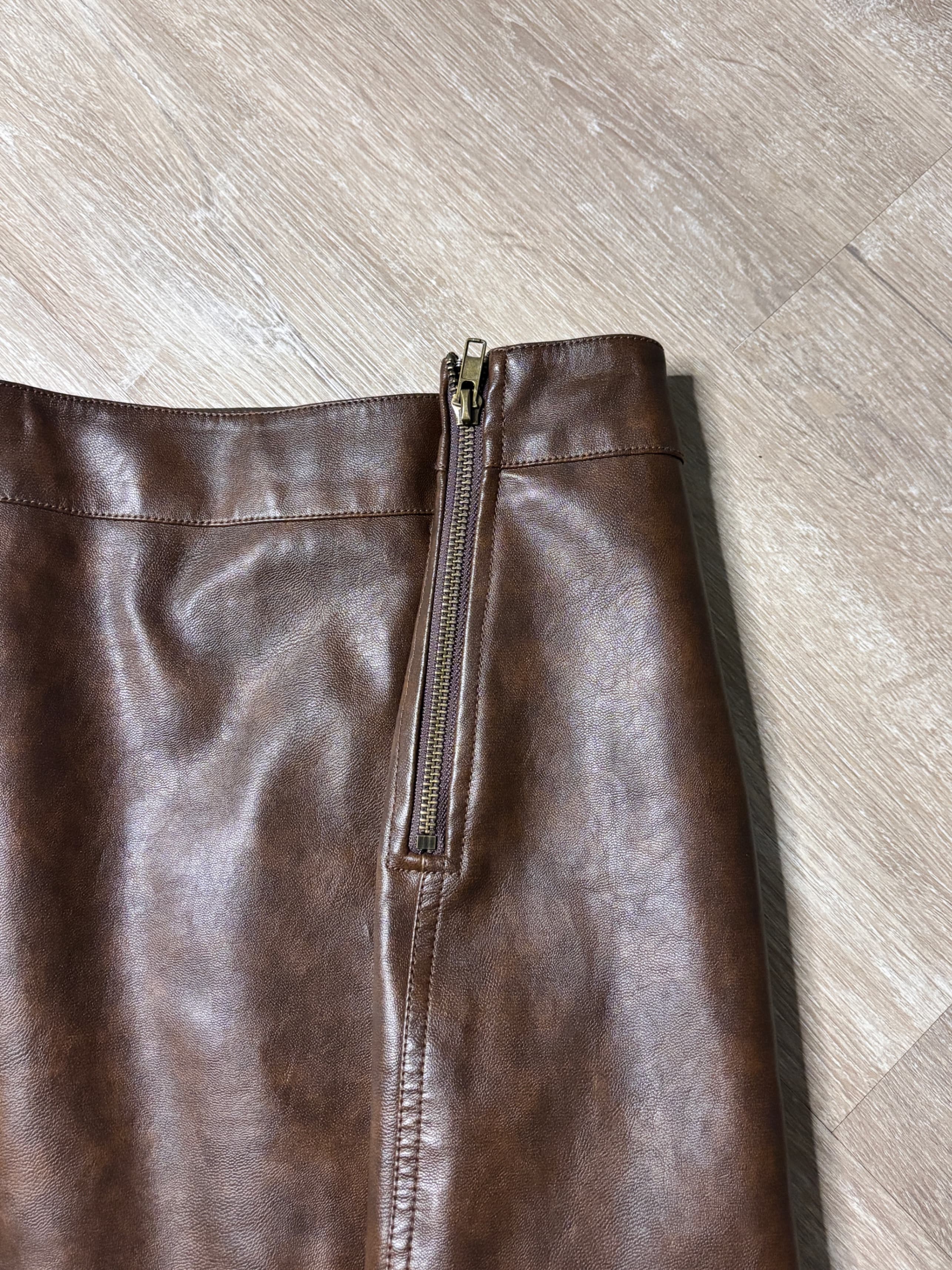 Fashion Nova Brown Faux Leather Mini Skirt with Side Zipper - Thumbnail 3