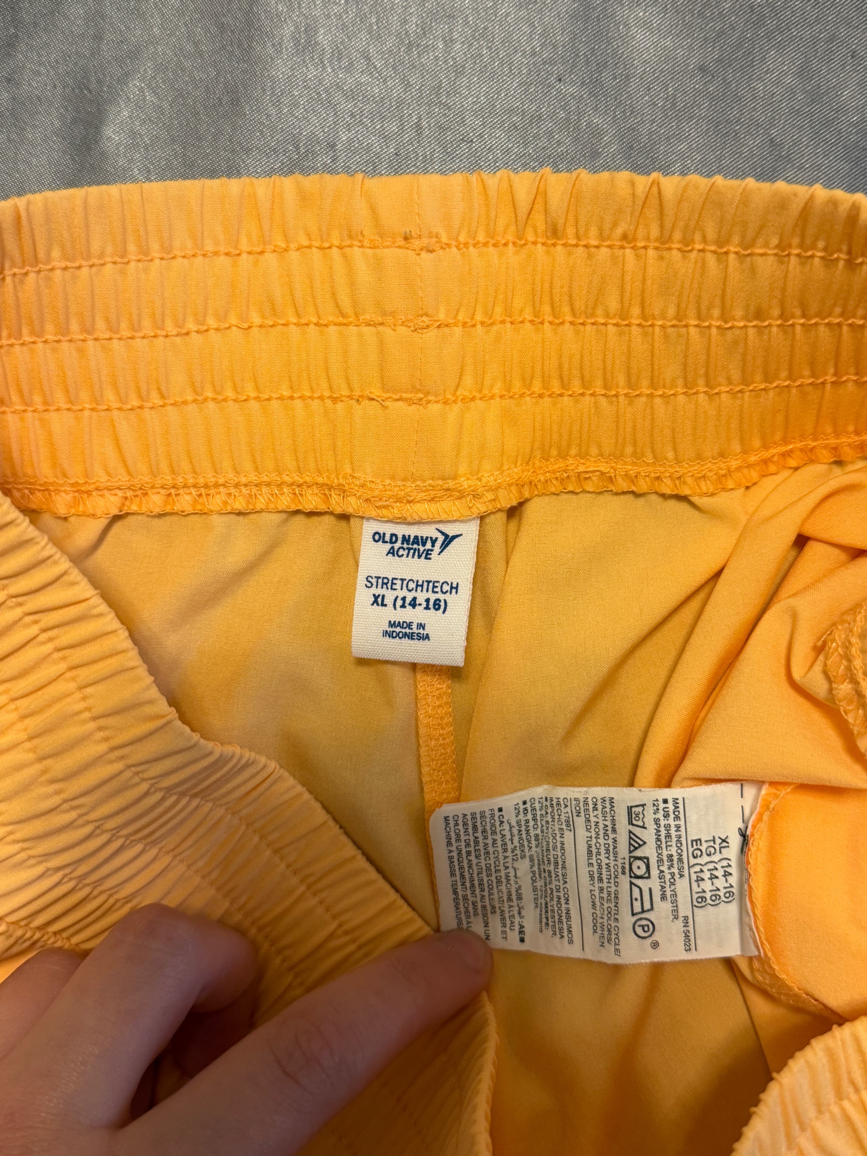 Old Navy Active StretchTech XL Yellow Shorts - Thumbnail 5