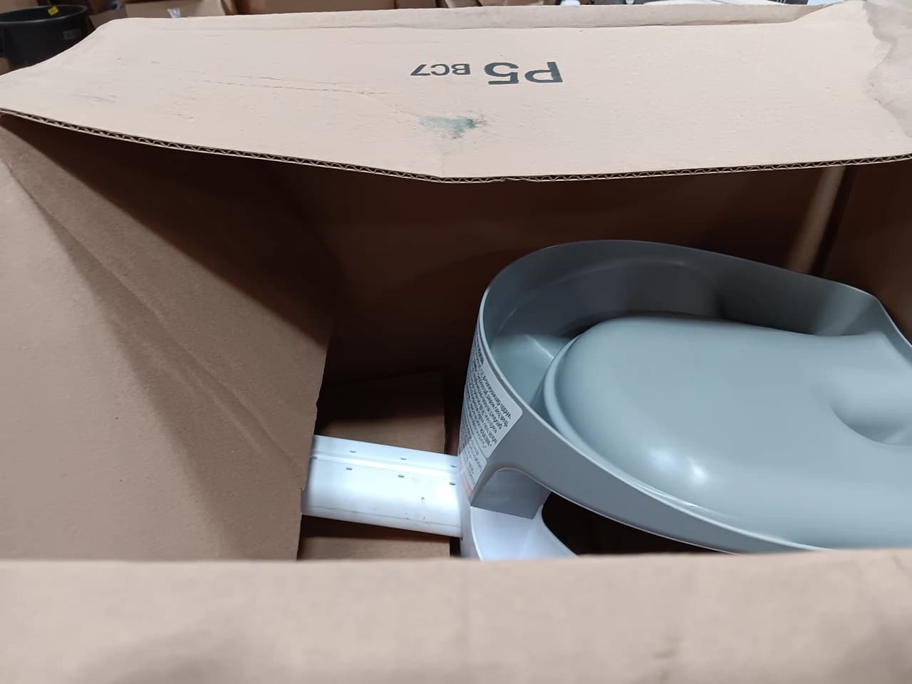 Ingenuity My Bath Seat for Sit-Up Baby Bathing, Sure & Secure Suction Cups, ASTM Safety Tested & Approved, Backrest for Assisted Sitting, Easy Setup & Storage, Gray - Thumbnail 2
