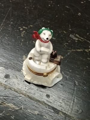 1999 Franklin Mint Coca Cola BEARLY FINISHED PHB Polar Bear Trinket Box AA2902