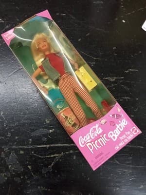 1997 Barbie Coca-Cola Picnic Barbie Special Edition Mattel NOS - Thumbnail 4